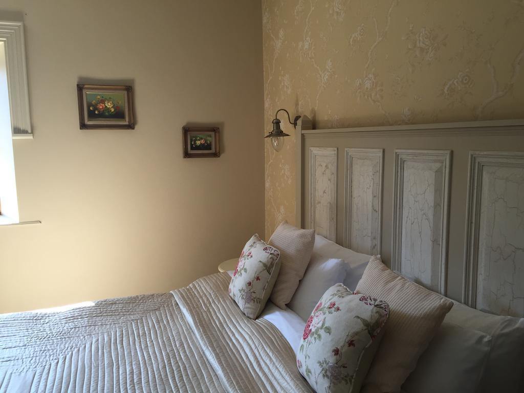 Riverbank, Country Pub And Guesthouse Carrickmacross Exteriér fotografie